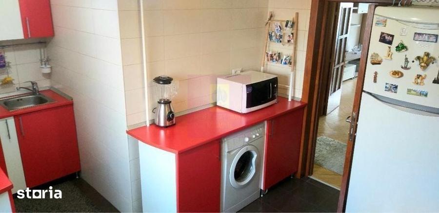 Apartament cu 3 camere decomandat în Muncii