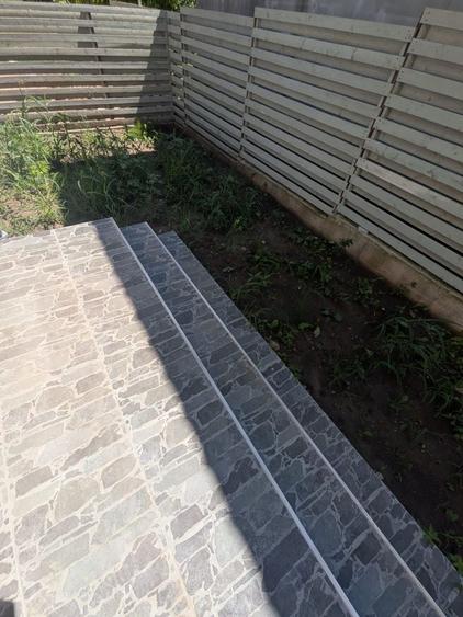 Duplex cu 4 camere cu Canalizare în Florești