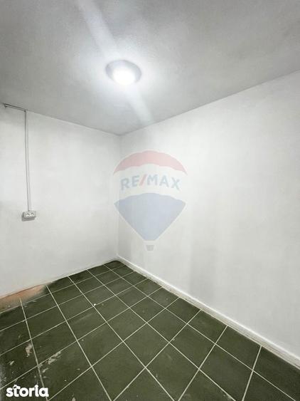 Spațiu comercial, de 148 mp, în Bujac