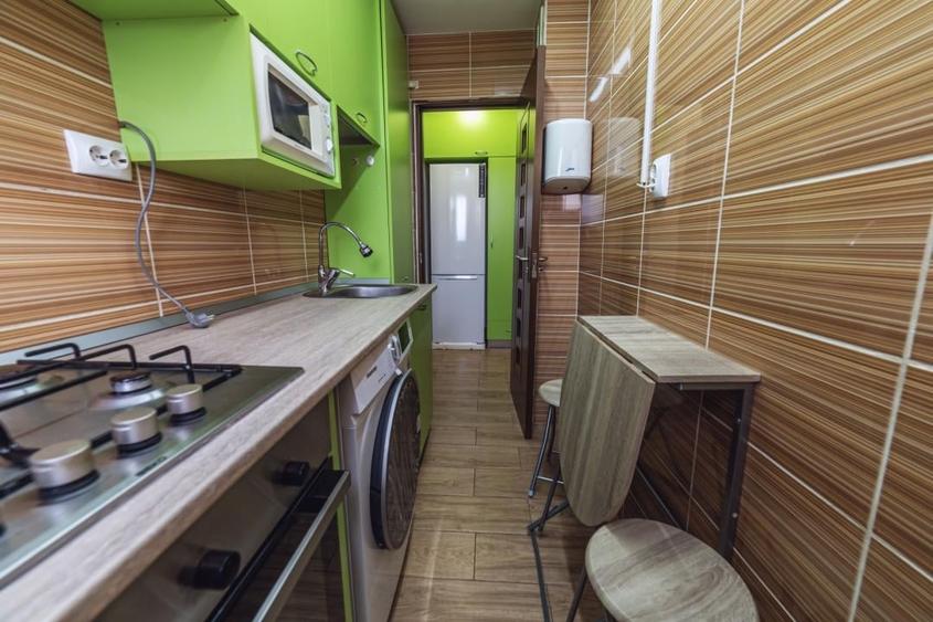 Apartament cu 2 camere decomandat, mobilat în Drumul Taberei
