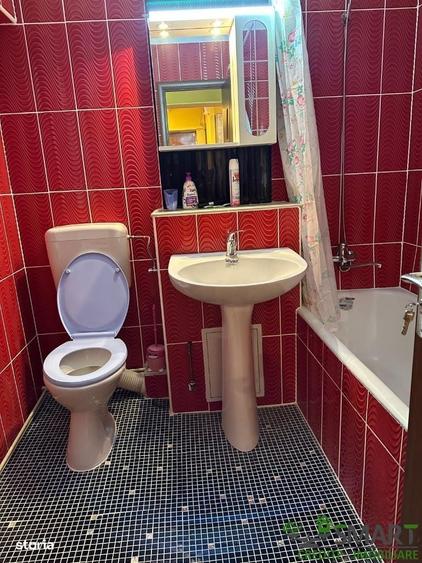 Apartament cu 3 camere decomandat în Traian