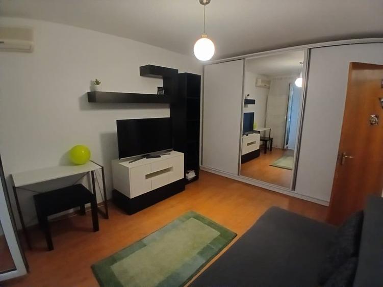 Apartament cu 2 camere decomandat, mobilat în Dorobanți