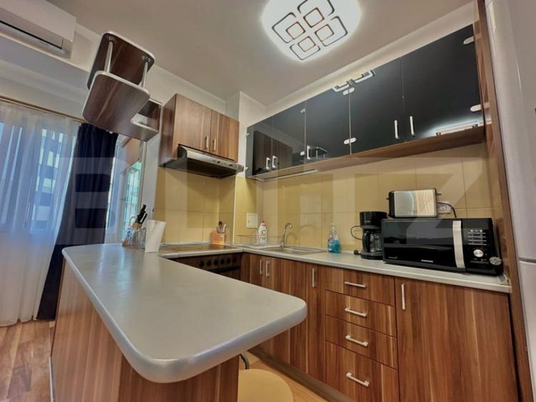 Apartament cu 3 camere decomandat în Nufărul