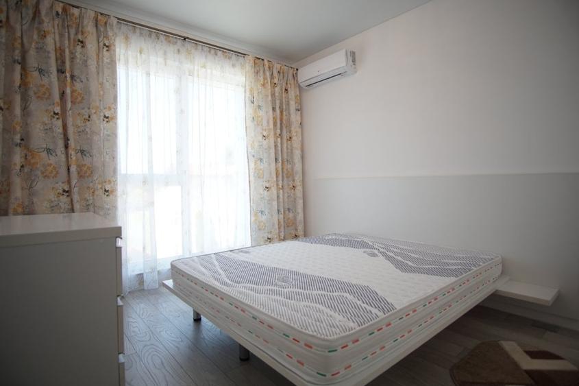 Apartament cu 3 camere decomandat, mobilat în Mihai Bravu