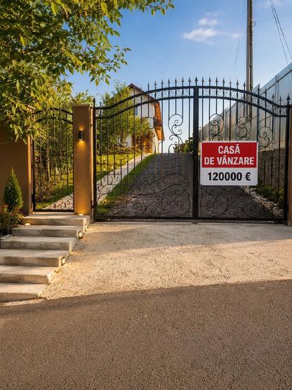 Casă cu 5 camere cu Teren 1000 Mp în Sângeorgiu de Mureș