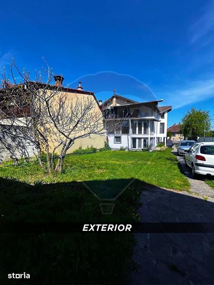 Casă cu 3 camere cu Teren 765 Mp în Central