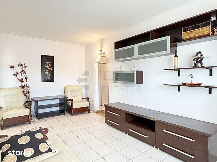 Apartament cu 3 camere decomandat în Nufărul
