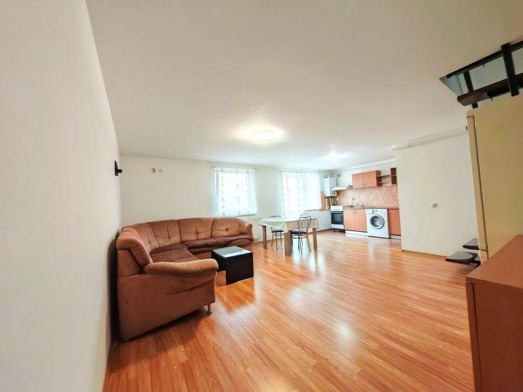 Apartament cu 2 camere decomandat în Valea Aurie