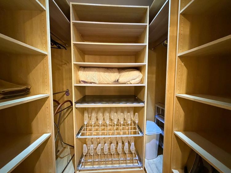 2 camere, Arcul de Triumf / Herăstrău, bloc 2006 - 12