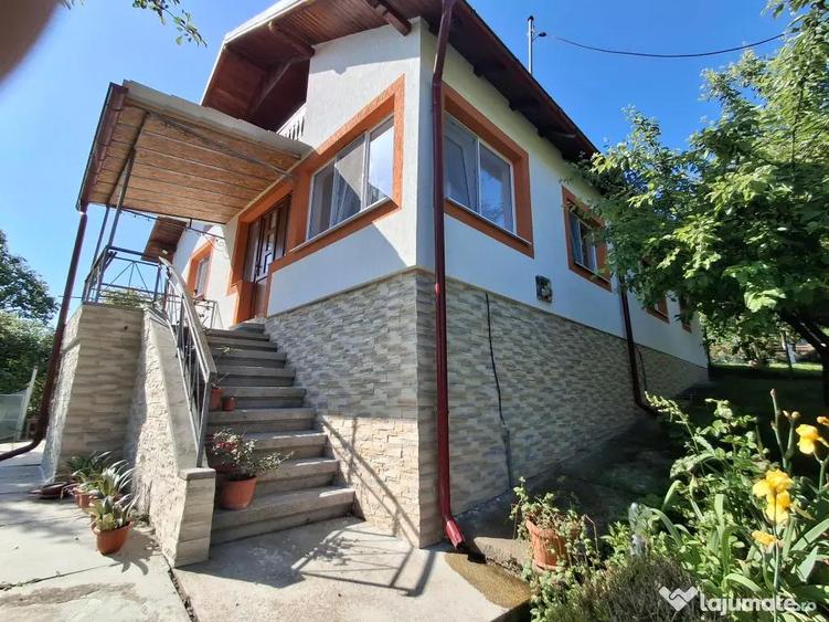 Casa 5 camere,util 112mp,beci,garaj,1200mp intravilan livada,deschidere 45m,Slanic - 8
