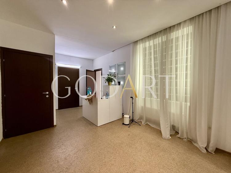 Apartament in vila | Ultracentral | 2 intrări | Garaj | Renovat - 9