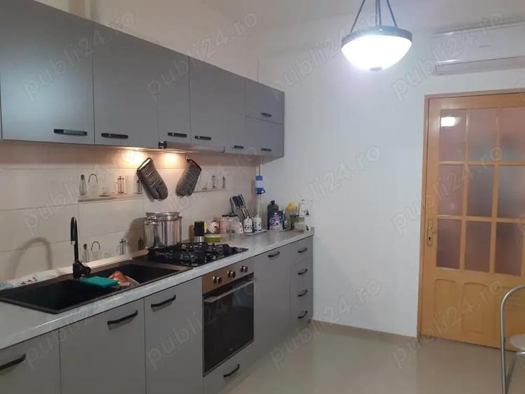 Vanzare Casa + 2 Spatii Comerciale suprafata de 283.mp., in zona Centrala - Str. Rahova - 5