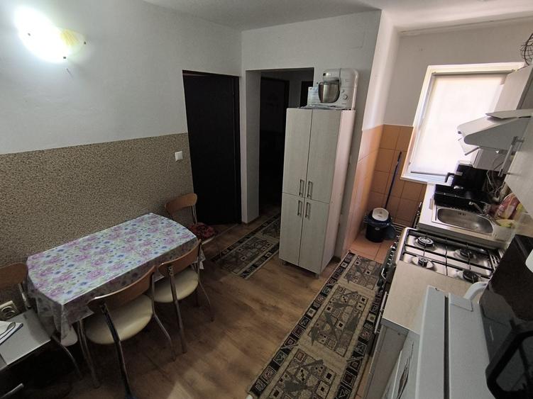 Inchiriez apartament in Blaj, str. Eroilor - 3
