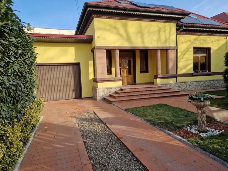 Casă cu 4 camere în Ultracentral