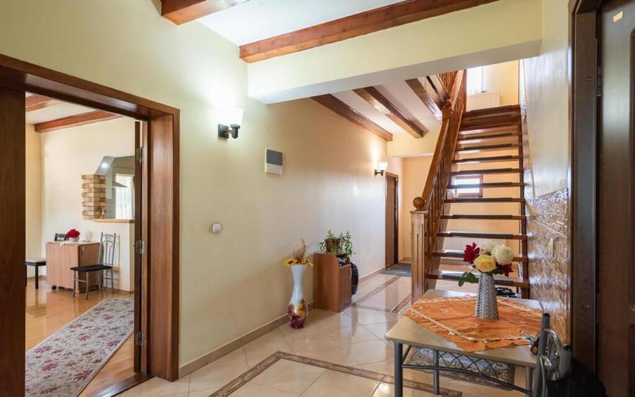 Casa deosebita in zona centrala Sanpetru teren generos! - 17