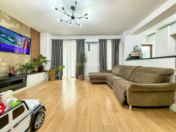Apartament tip Duplex cu 4 Camere. Etaj inalt. Mobilat si Utilat Complet.