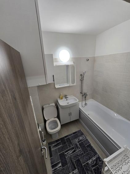 Garsoniera / studio de inchiriat in casa/vila zona case Banat - 8