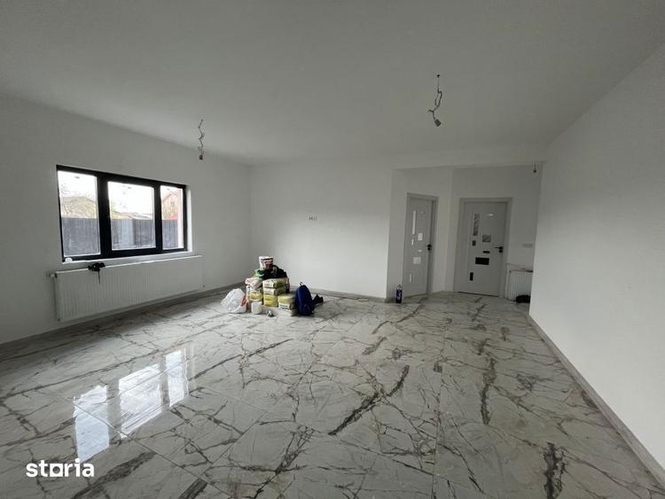 Oportunitate! Casa la sol, 3 camere, teren 420 mp, Valu lui Traian! - 4