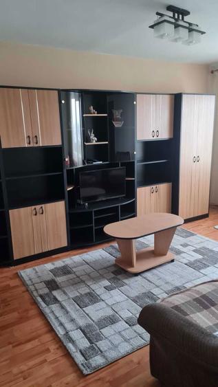 Inchiriez apartament - 1