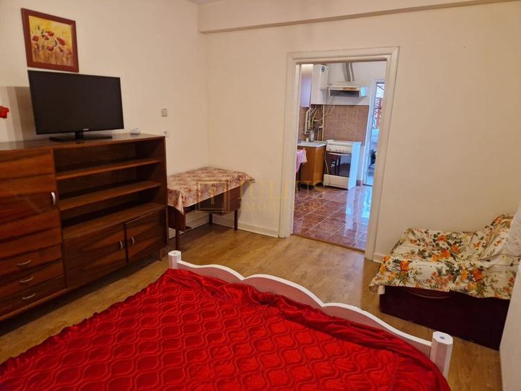 1 camera, la curte comuna, Brancoveanu, centrala proprie - 3