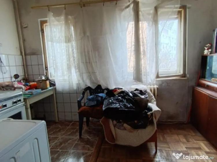 Apartament 3 camere, zona vest - 6