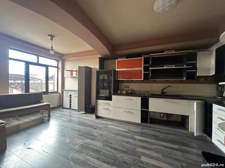 Agentia imobiliara VIGAFON vinde casa 6 camere Piata Anton - 1