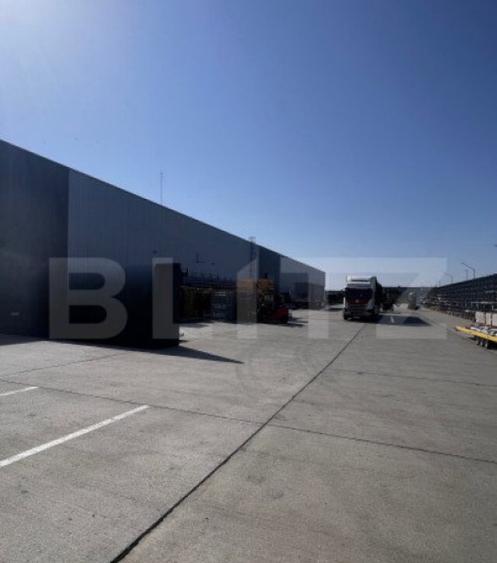 Hala cu pod rulant, cladire admininstrativa. Top! - 9