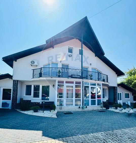 Casa / Vila cu 8 camere de vanzare in zona Vest