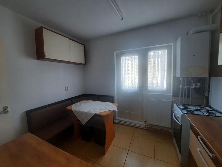 Apt 2 camere decomandat, 58 mp, Calea Romanului, de inchiriat, OMV, Cod 161711 - 5