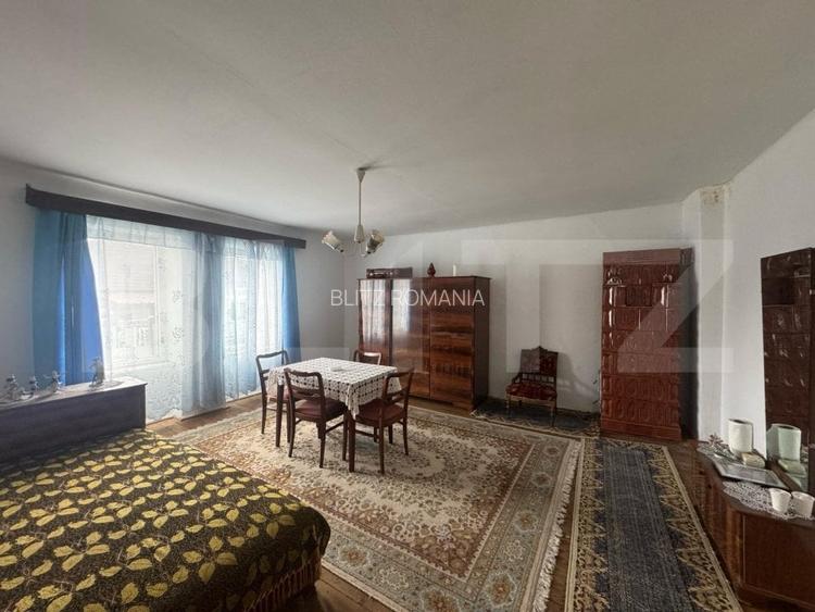 Casa de vanzare, cu 3 camere, 191 mp, la 3 km de Hateg