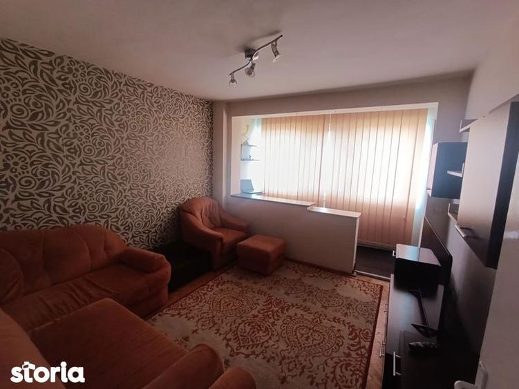 Proprietar - inchiriez apartament cu 2 camere ,Gheorghe Lazar - 6