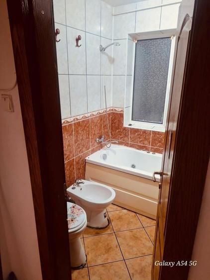 Inchiriez apartament 2 camere - 5