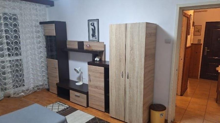 Apartament cu 3 camere zona Tractorul - 6