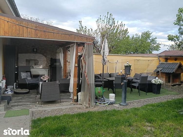 Doua case, o singura curte: Spatiul ideal pentru familia ta extinsa! - 9