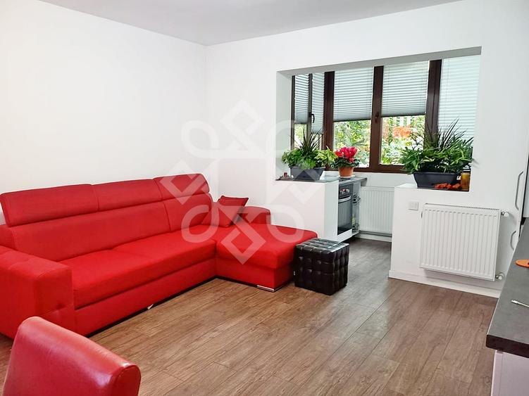 Apartament cu 3 camere, decomandat in Rogerius - 2