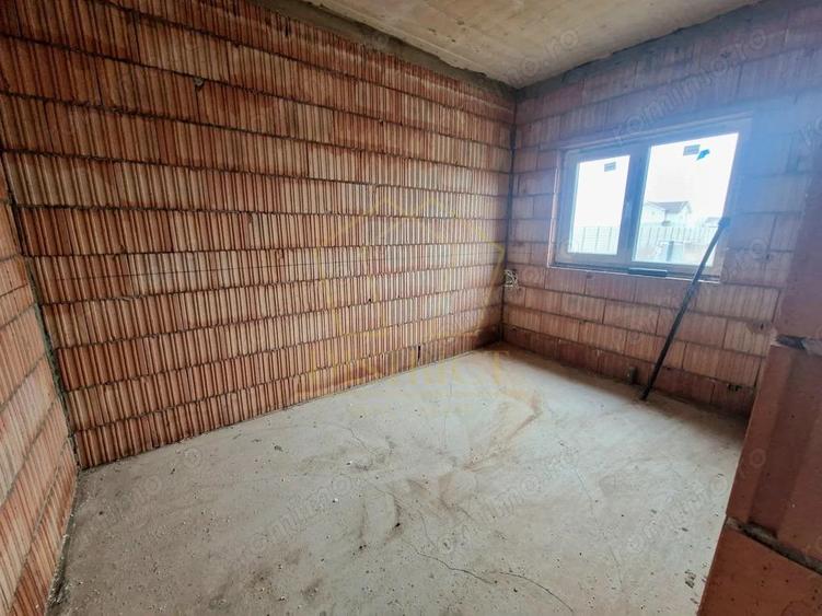 Duplex la rosu cu 3 camere | Mosnita Veche | Padurea Bistrei - 2