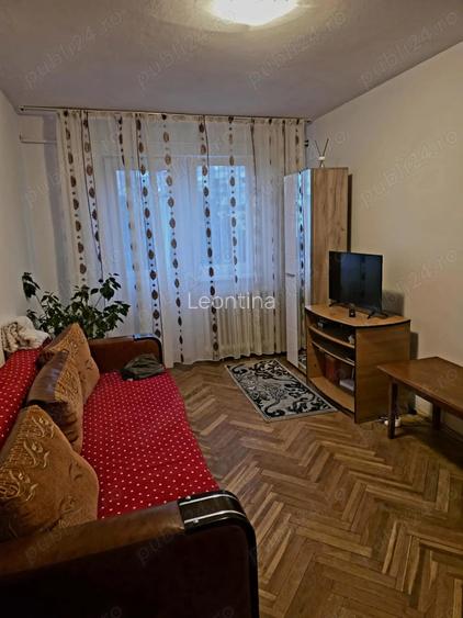 Vand apartament 3 camere Vand apartament 3 camere