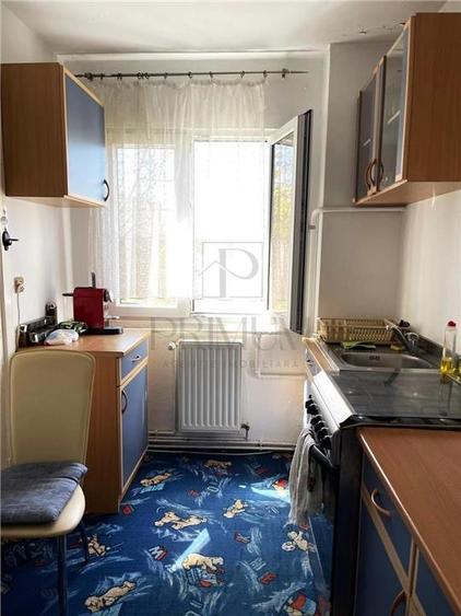 CIRCUMVALATIUNII - ETAJ 2 - DECOMANDAT - 4 cam - 2 bai - centrala proprie - clim - 2