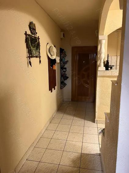 Vand apartament mobilat 2 camere - 3