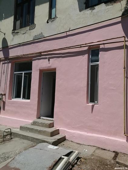 Vand apartament cu 2 camere + teren - 1