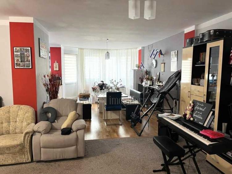 Apartament 3 camere de vanzare in Europa, Cluj Napoca - 2