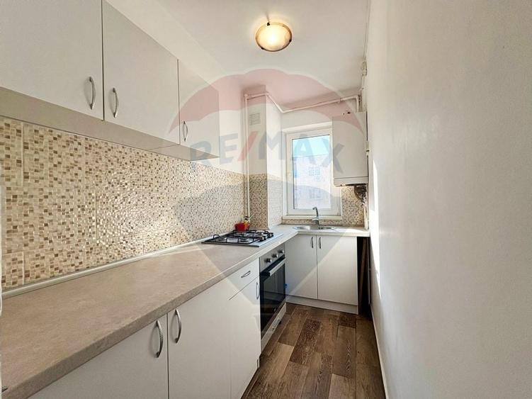 Apartament cu 2 camere, mobilat-Cartier Florilor - 8