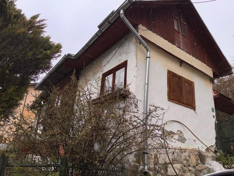 Casa de vanzare in Sinaia !!! Zona Furnica !!! - 2