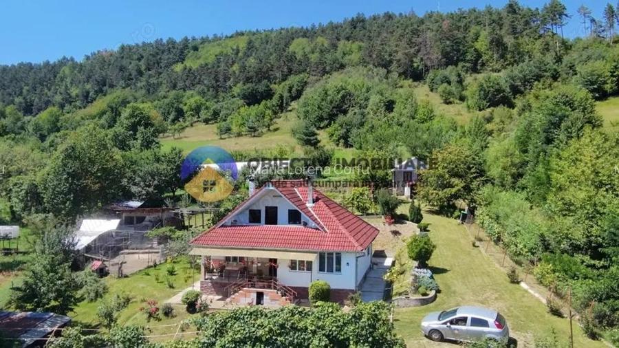 Casa + teren de vanzare - Garcina Casa + teren de vanzare - Garcina