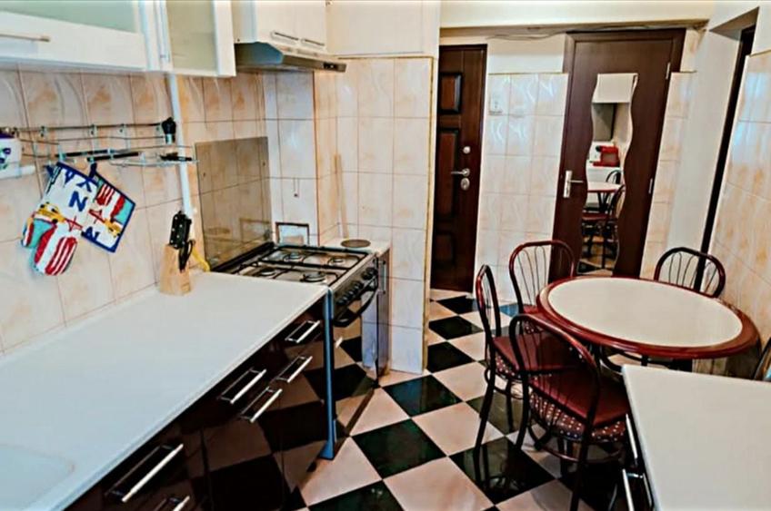 Inchiriez apartament micro 1 - 6