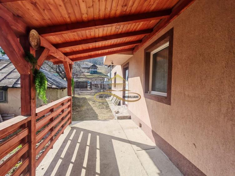 Casă de vânzare din BCA, in PARAVA - 22