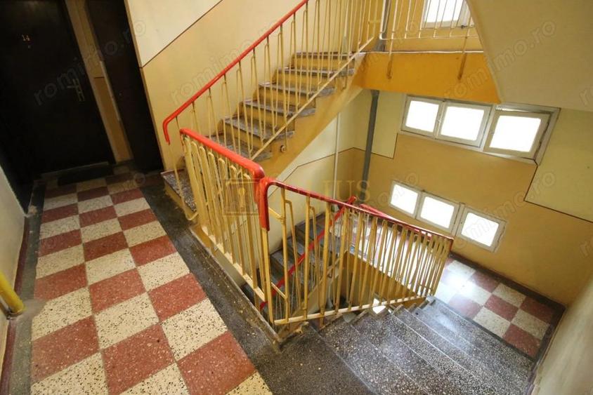 Zona Medicina; str. Bucuresti, centrala proprie. - 7