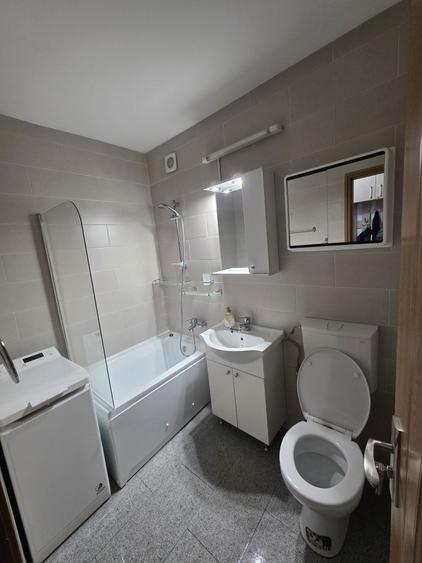 Inchiriez garsoniera - 2