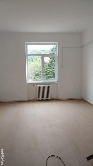 Inchiriez spatii - 2