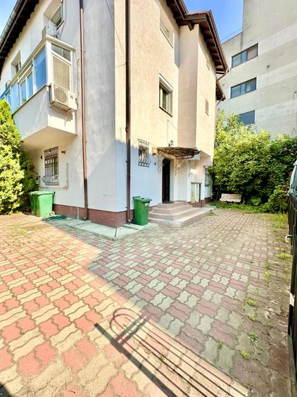 Casa in zona Herastrau - Soseaua Nordului 140mp mp 5 camere - 190mp teren - 15